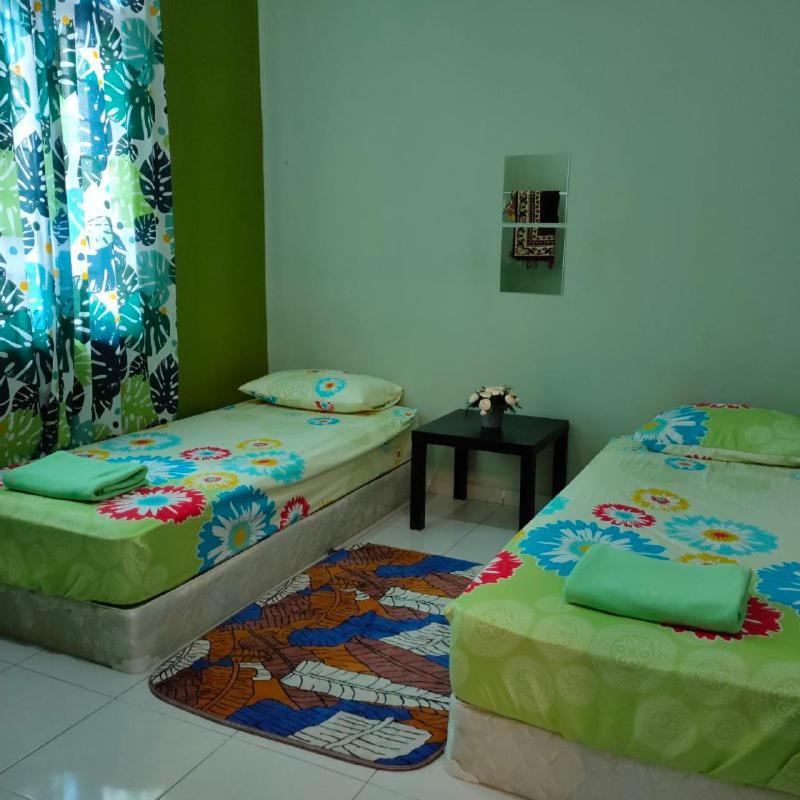 D'Q Putra Homestay Melaka Εξωτερικό φωτογραφία